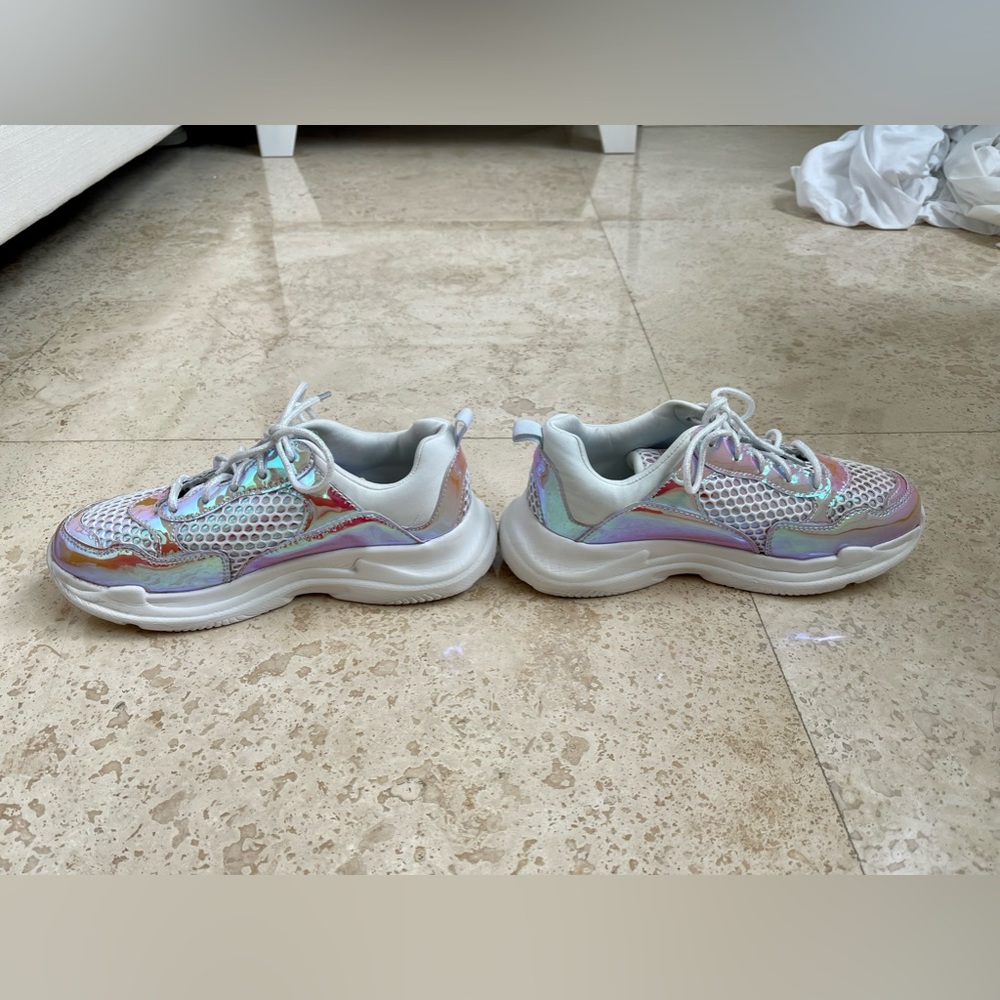 Reflective sneakers - Picture 4 of 5